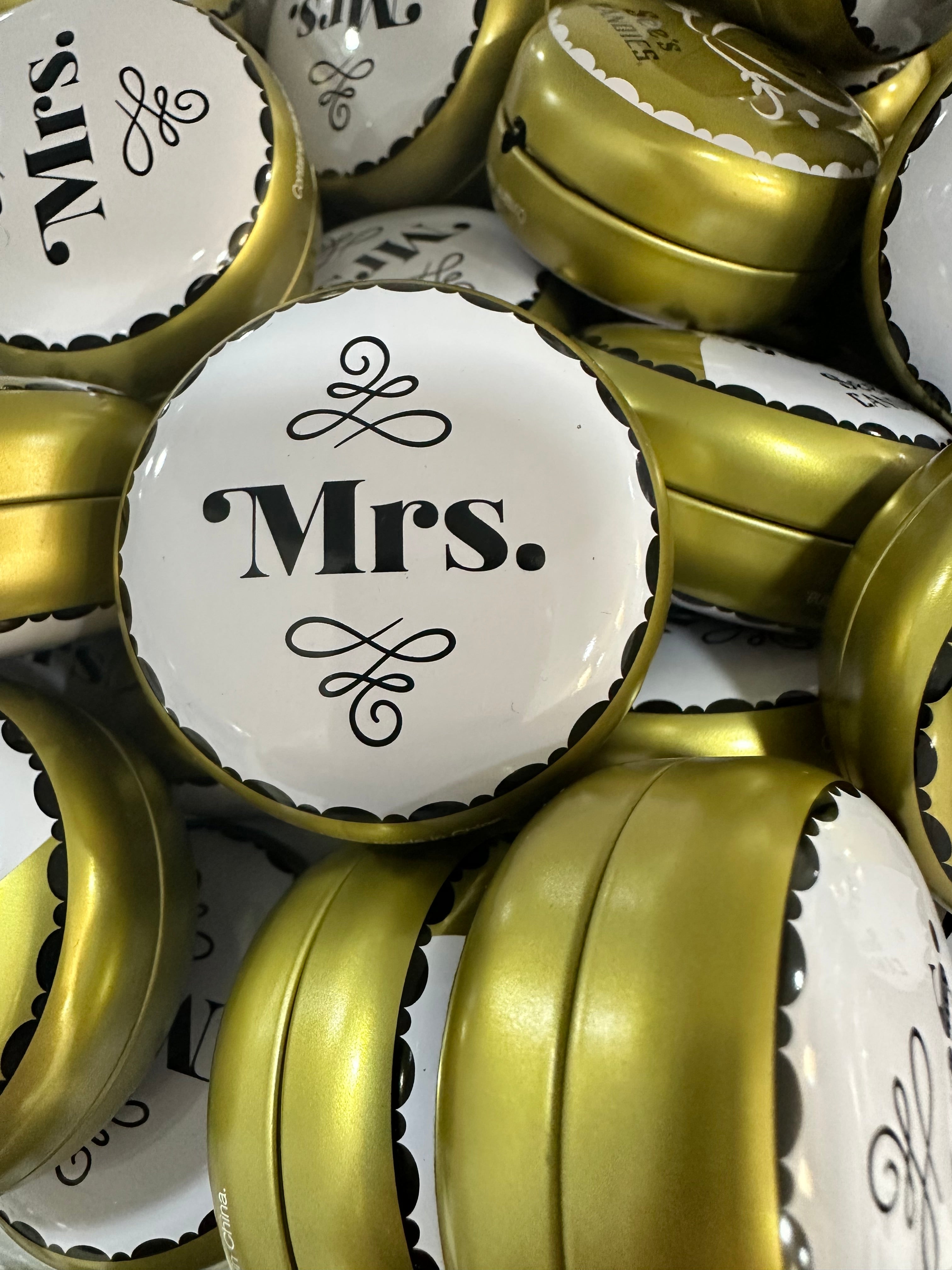 Mrs. Tin - Lollipop Tin Mrs.